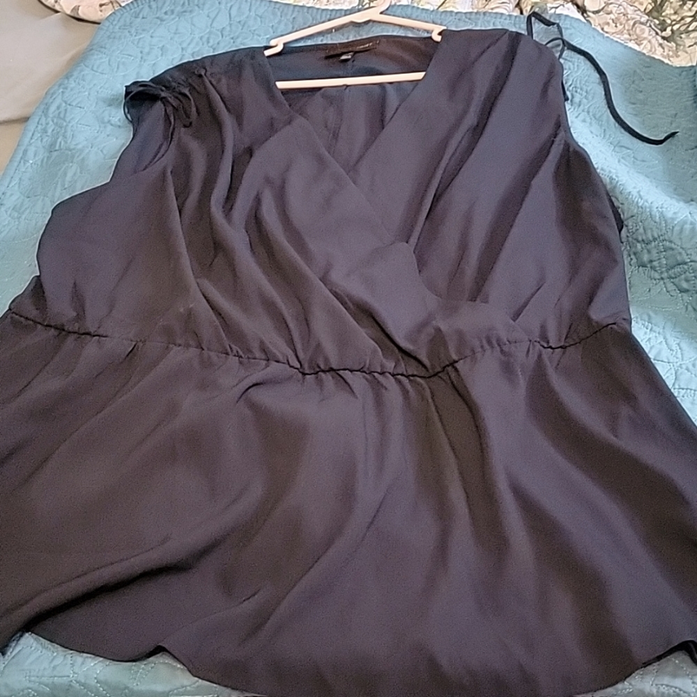 Lane Bryant navy sleeveless blouse